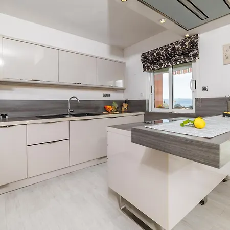 Apartmani Visnja Crikvenica Exterior photo