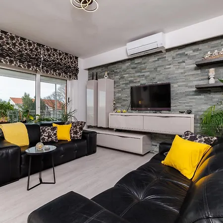 Apartmani Visnja Crikvenica Exterior photo
