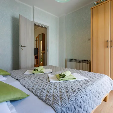 Apartmani Visnja Crikvenica Exterior photo